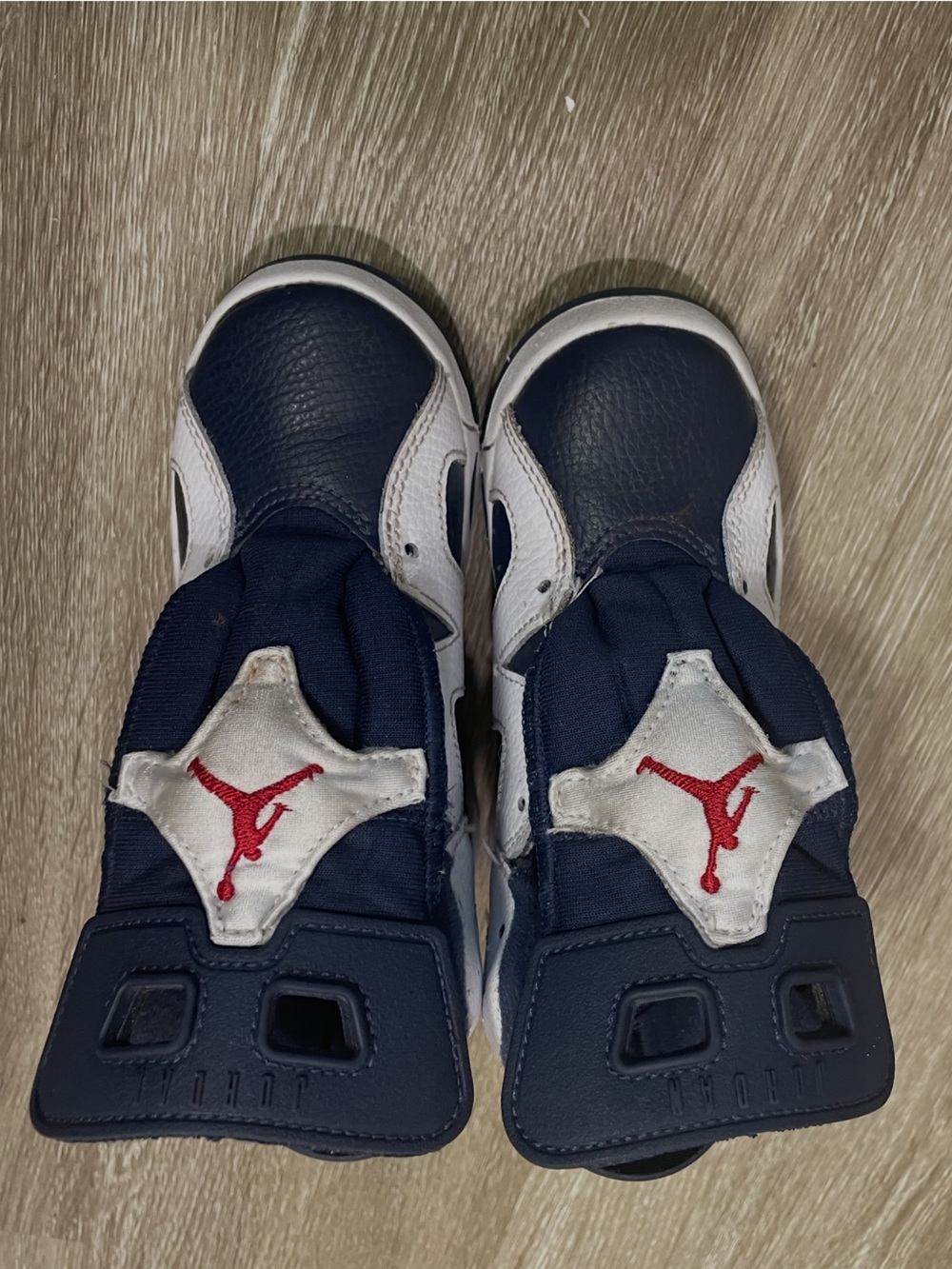 EUC Jordan Kids Navy and White High-Top Sneakers Size 12c - Picture 10 of 13